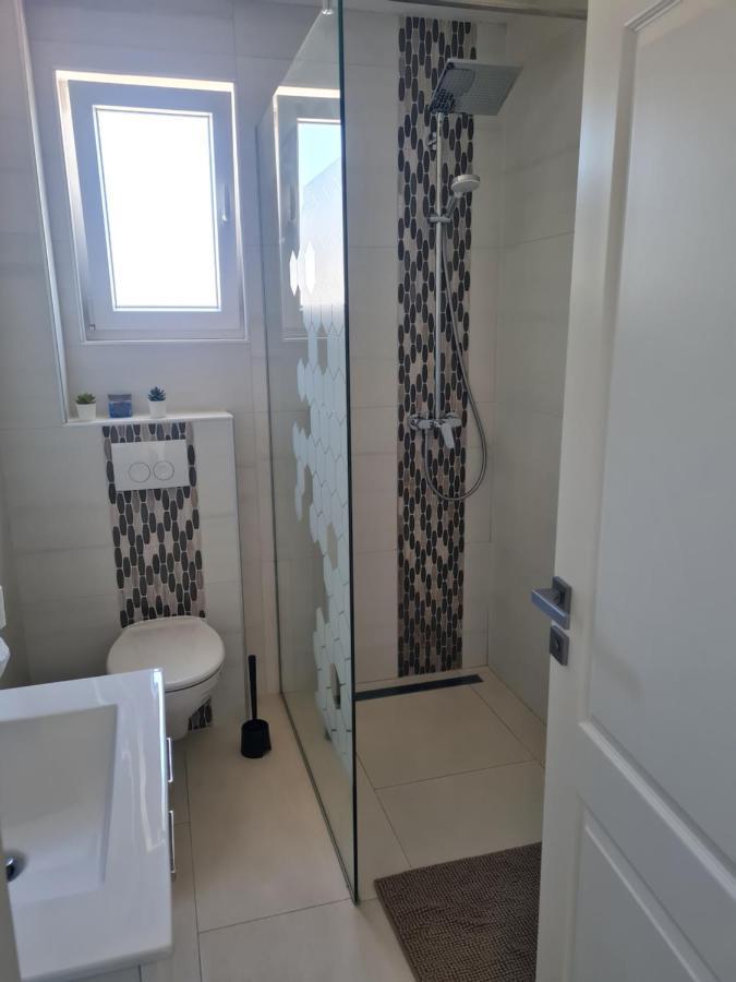 Holiday Apartment Marijana คาชเตลา ภายนอก รูปภาพ