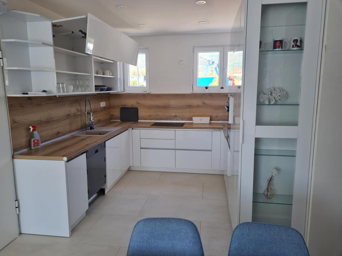 Holiday Apartment Marijana คาชเตลา ภายนอก รูปภาพ