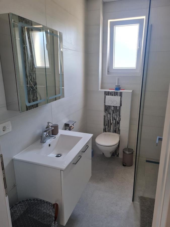 Holiday Apartment Marijana คาชเตลา ภายนอก รูปภาพ