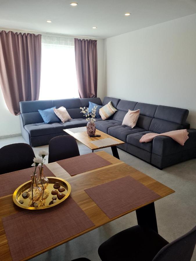 Holiday Apartment Marijana คาชเตลา ภายนอก รูปภาพ