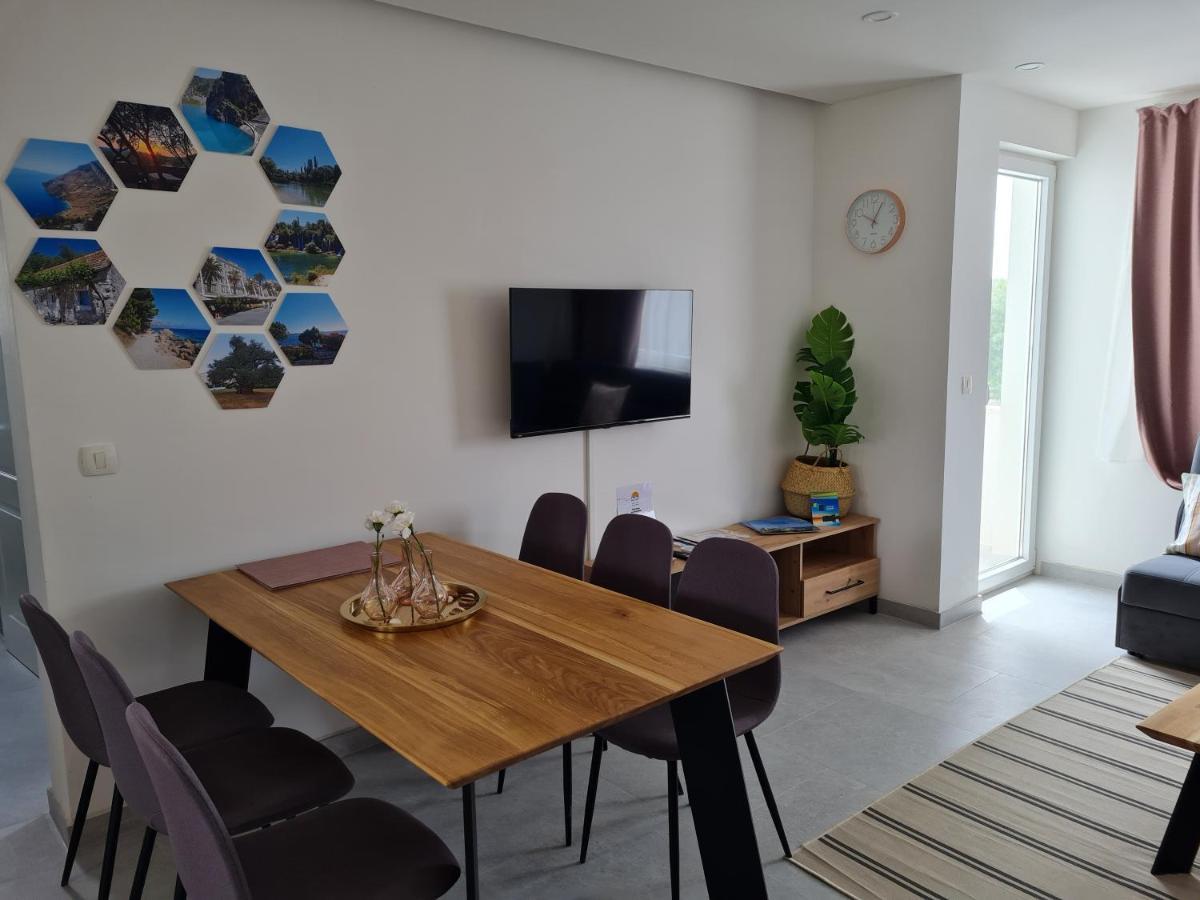 Holiday Apartment Marijana คาชเตลา ภายนอก รูปภาพ