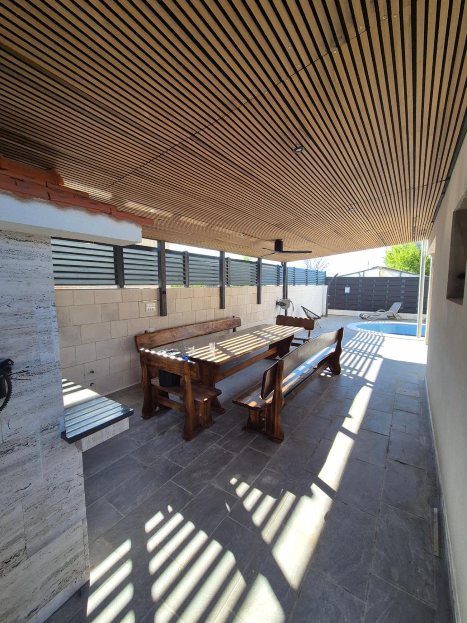 Holiday Apartment Marijana คาชเตลา ภายนอก รูปภาพ