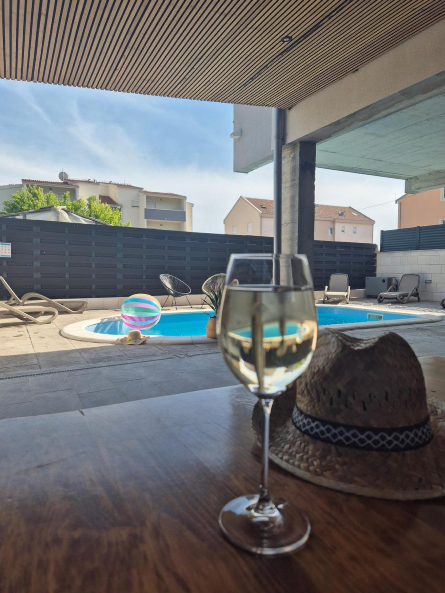 Holiday Apartment Marijana คาชเตลา ภายนอก รูปภาพ